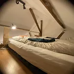 La Charmante Petite Maison Nyaraló Croix