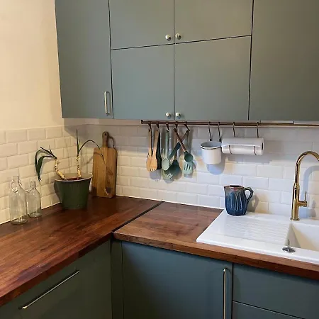 La Charmante Petite Maison Hébergement de vacances Croix